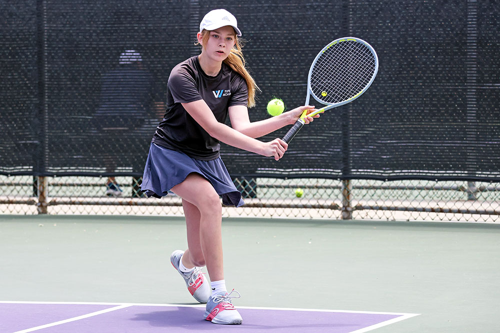 Junior Team Tennis